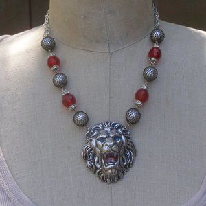 Silver Roaring Lion Enamel Pendant Necklace Vintage Red Beads Mesh
